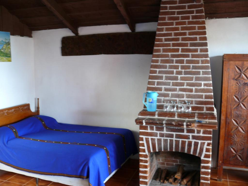 Hotel Playa Linda Panajachel Zewnętrze zdjęcie